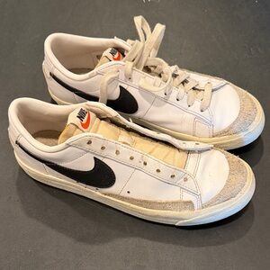 Nike Black/White Blazer Sneakers